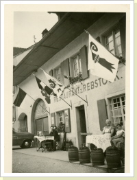 Restaurant Rebstock dekoriert zum Schützenfest im Juni 1956 Restaurant Rebstock dekoriert zum Schützenfest im Juni 1956